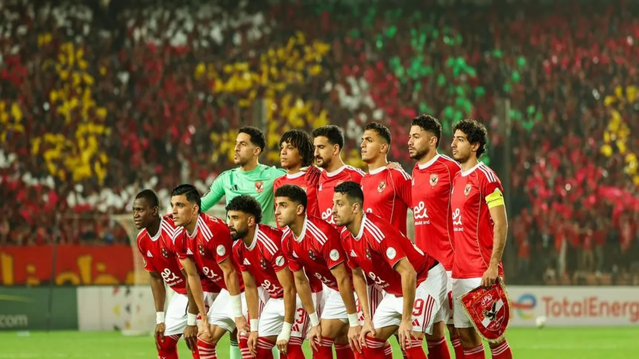 هجوم مباغت نجم الأهلي السابق على صفقات يناير في الأحمر